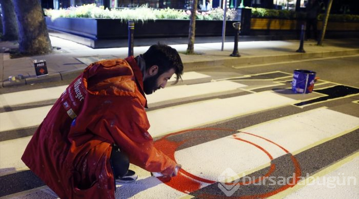 Grafiti sanatçıları İstanbul caddelerinde
