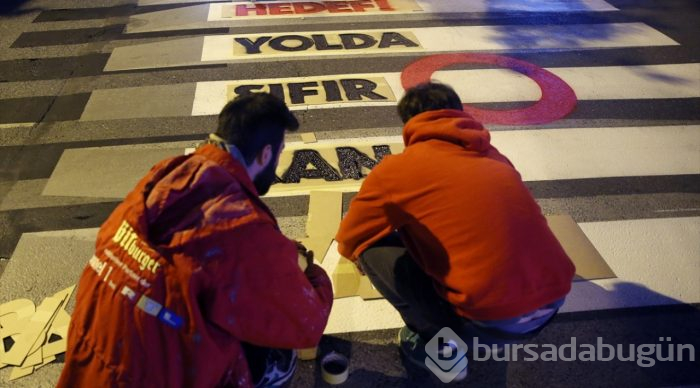Grafiti sanatçıları İstanbul caddelerinde

