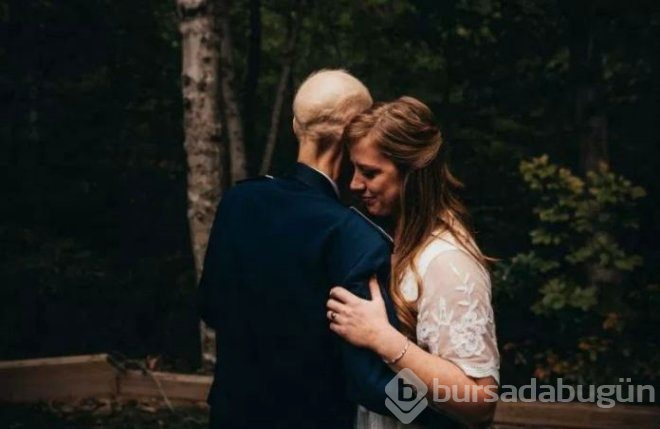 Düğün Fotoğraflarını Nişanlısı Yerine Babasıyla Çektirdi, Sebebi Yürek Dağladı