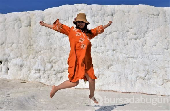 Günde 2 bin turist tarihin içinde yüzüyor!
