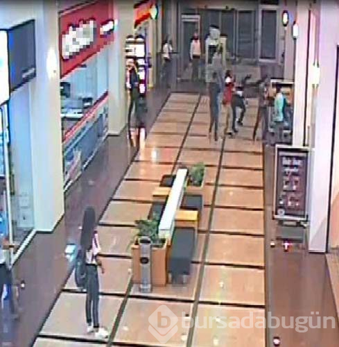 Yürüyen merdivende etek altı fotoğrafa taciz davası