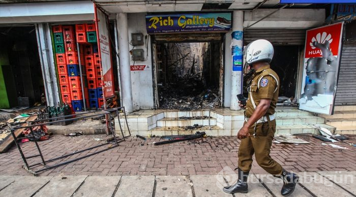 Sri Lanka'da Müslümanlara ait dükkanlara saldırı

