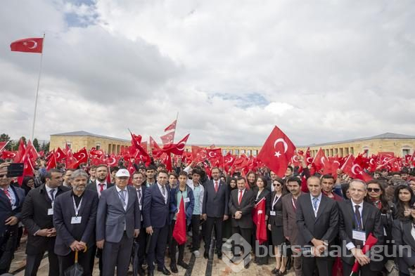 On binlerce kişi Anıtkabir'e akın etti!
