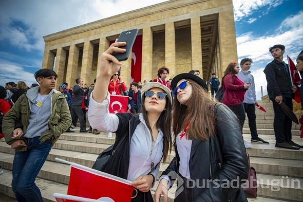 On binlerce kişi Anıtkabir'e akın etti!
