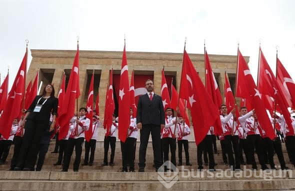 On binlerce kişi Anıtkabir'e akın etti!
