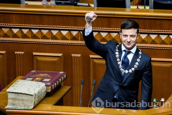 Ukrayna'nın yeni Cumhurbaşkanı Zelenskiy erken seçim ilan etti
