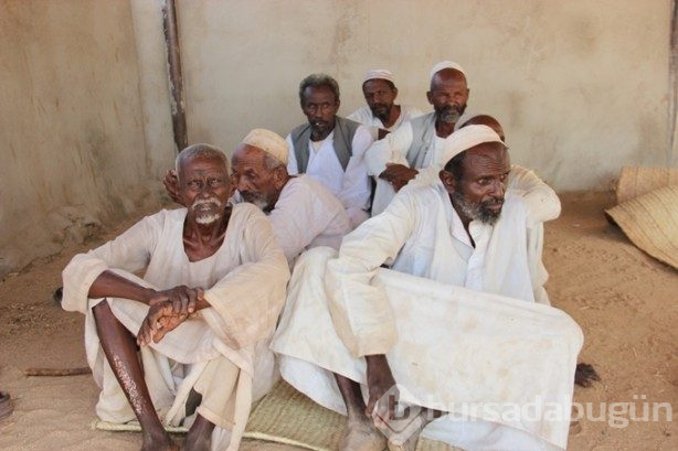 Sudan'a sığınan Eritreliler yalnızca sahurda yemek yiyebiliyor
