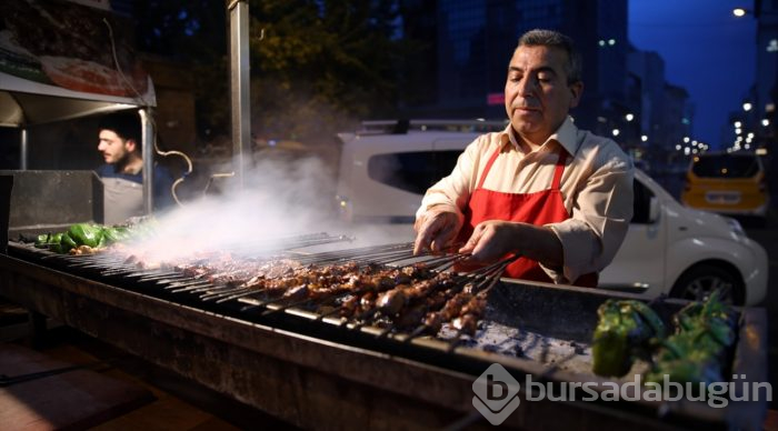 Üç öğün tüketilen ciğer kebabı ramazanda da ilgi görüyor

