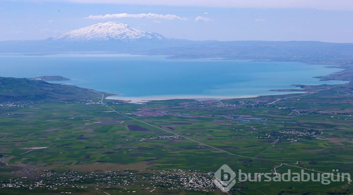 Zirveden doğaya kuş bakışı

