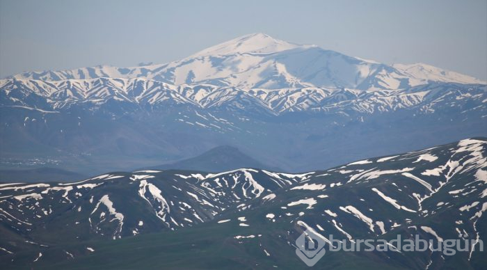 Zirveden doğaya kuş bakışı
