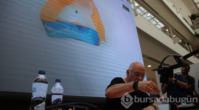 Mikro art sanatçısı Kale'den Başkentlilere gösteri
