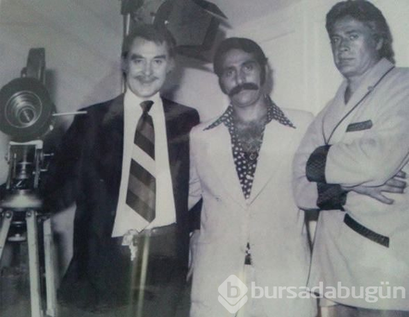 Eşref Kolçak'ın ölümü sanat dünyasını yasa boğdu
