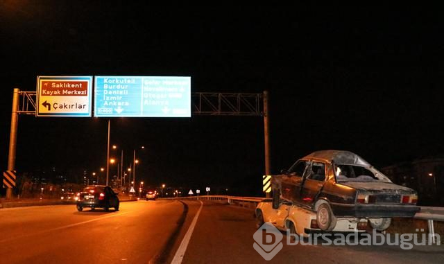 Yol kenarında üst üste duran hurda araçlar şaşırttı
