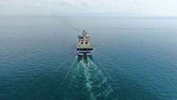 İlk yerli ve milli sismik araştırma gemisi Oruç Reis Marmara'yı karış karış inceliyor
