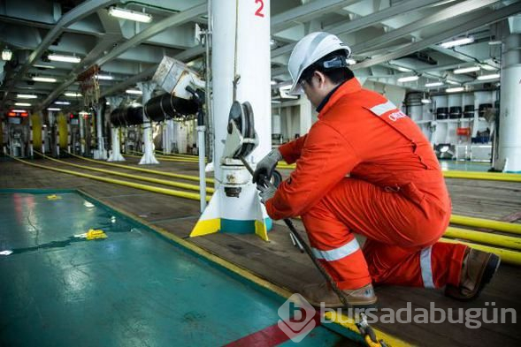 İlk yerli ve milli sismik araştırma gemisi Oruç Reis Marmara'yı karış karış inceliyor
