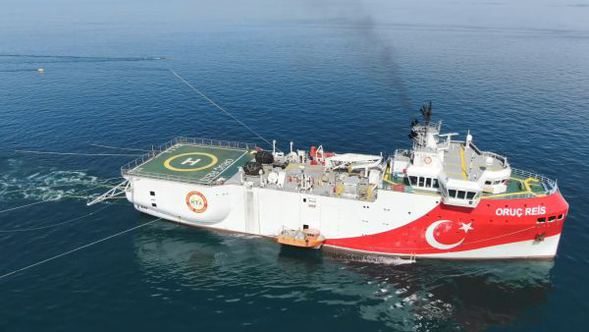 İlk yerli ve milli sismik araştırma gemisi Oruç Reis Marmara'yı karış karış inceliyor
