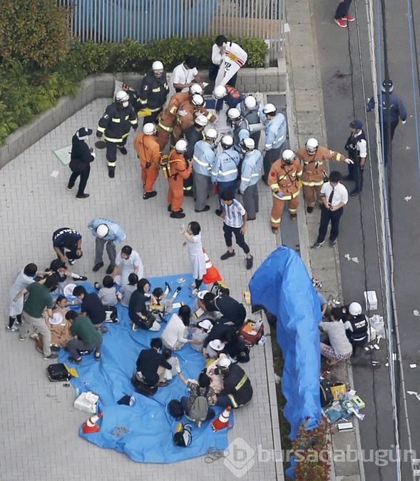 Japonya'da öğrencilere bıçaklı saldırı!
