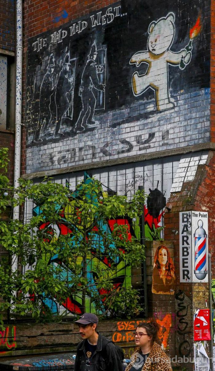 Banksy Venedik'te tezgah açtı
