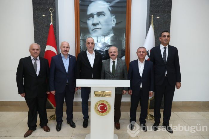 Eski Bakan Çelik ve TÜRK-İŞ Genel Başkanı Atalay Vali Çakacak'ı ziyaret etti
