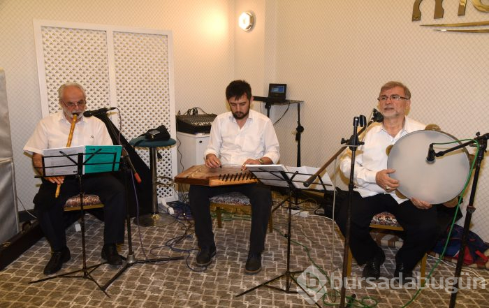 Bursalı Burtek iftarında renkli görüntüler 