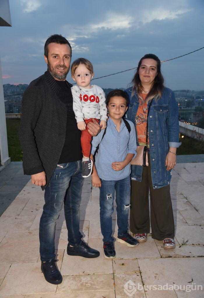 Bursalı Burtek iftarında renkli görüntüler 
