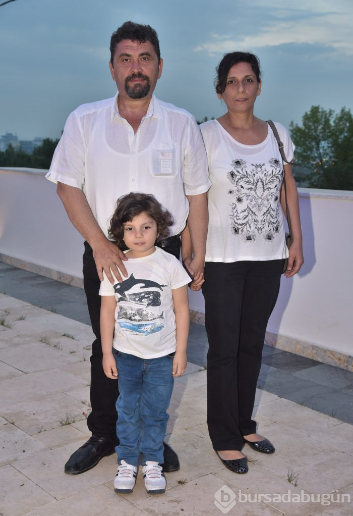 Bursalı Burtek iftarında renkli görüntüler 
