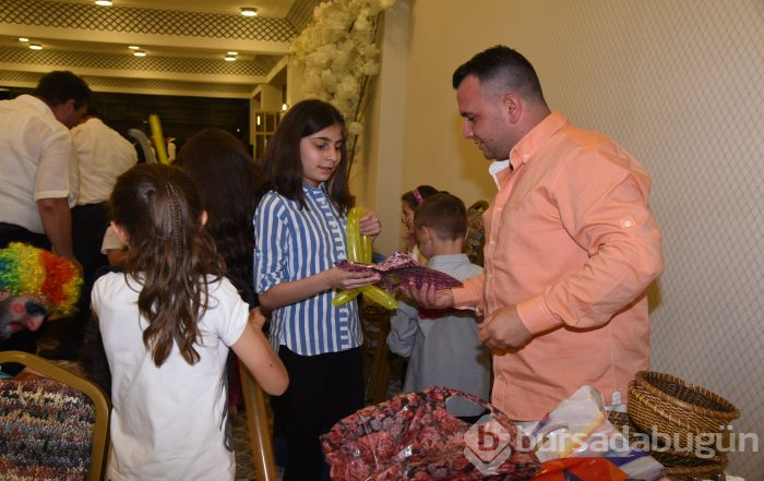 Bursalı Burtek iftarında renkli görüntüler 