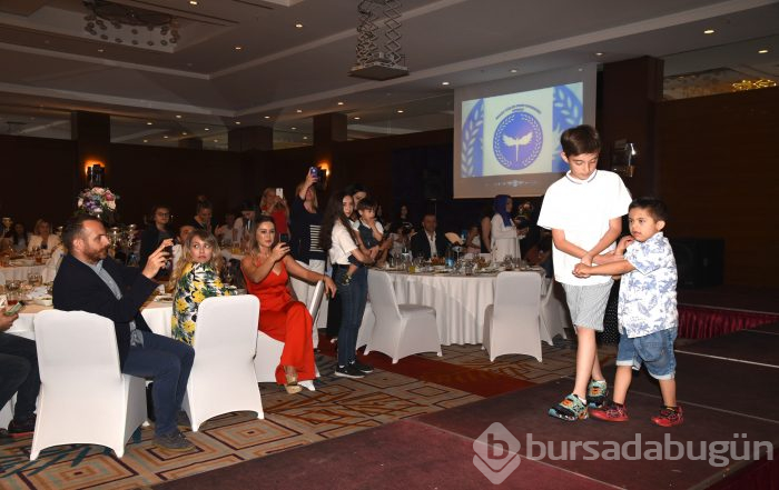Bursalı Down Sendromlu çocukların muhteşem gecesi