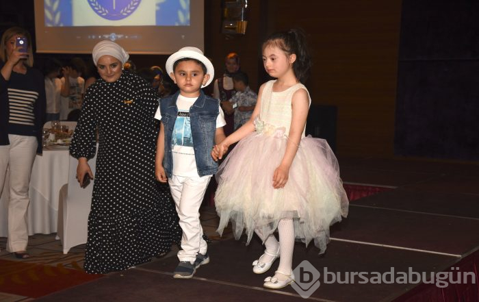 Bursalı Down Sendromlu çocukların muhteşem gecesi