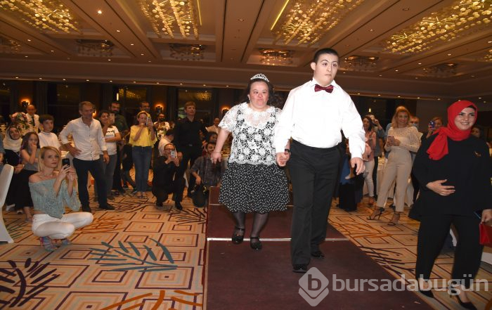 Bursalı Down Sendromlu çocukların muhteşem gecesi
