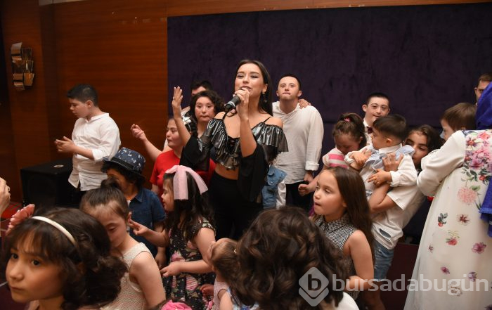 Bursalı Down Sendromlu çocukların muhteşem gecesi