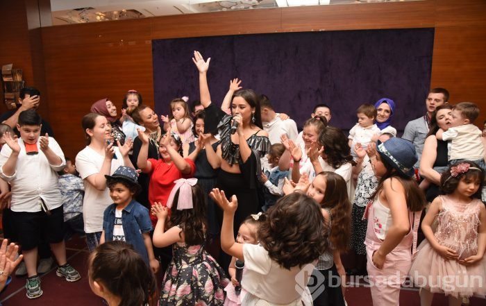 Bursalı Down Sendromlu çocukların muhteşem gecesi