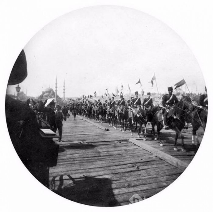 Rus arşivinden 138 yıl öncesine ait İstanbul fotoğrafları