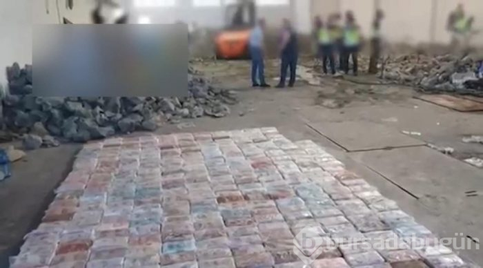 Polisi şaşkına uğratan uyuşturucu sevkiyatı: 1 ton yakalandı
