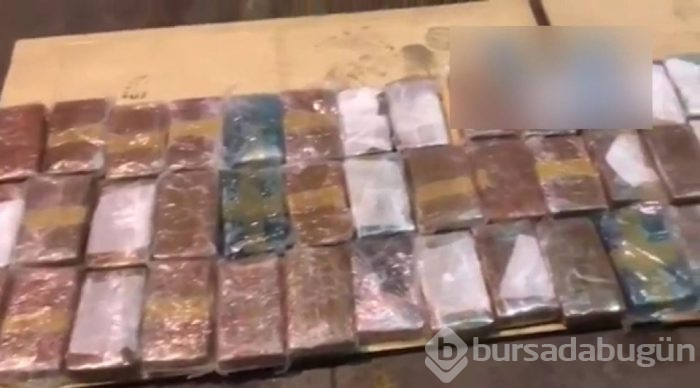 Polisi şaşkına uğratan uyuşturucu sevkiyatı: 1 ton yakalandı