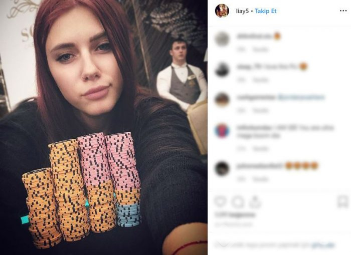 'En seksi poker oyuncusu' evinde feci şekilde can verdi!