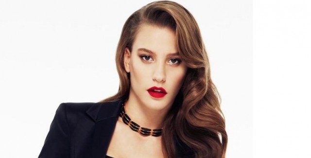 Serenay Sarıkaya kapak kızı oldu