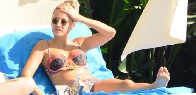 Serenay Sarıkaya kapak kızı oldu