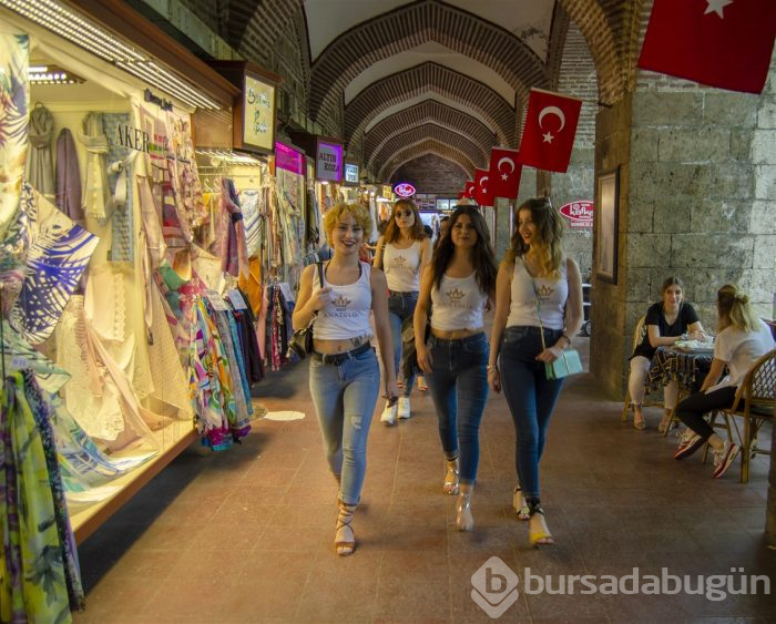 Finalist mankenler Bursa'da kampa girdi