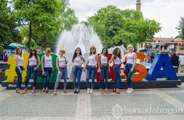 Finalist mankenler Bursa'da kampa girdi