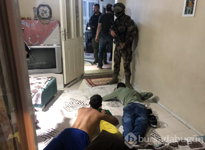 Bursa'da şafak operasyonu! Çok sayıda gözaltı var