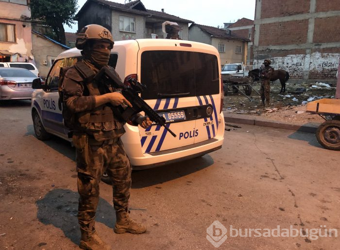 Bursa'da şafak operasyonu! Çok sayıda gözaltı var