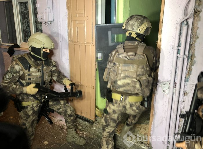 Bursa'da şafak operasyonu! Çok sayıda gözaltı var