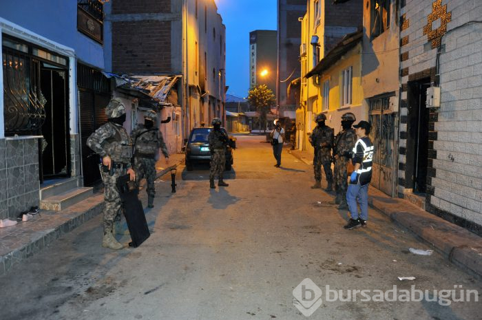 Bursa'da şafak operasyonu! Çok sayıda gözaltı var
