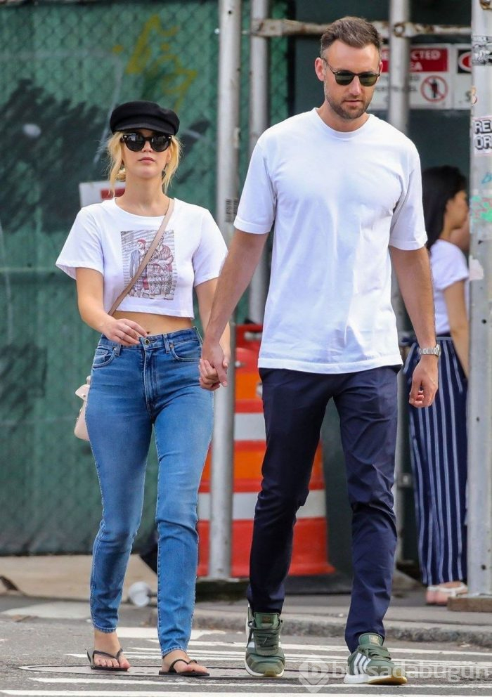  Jennifer Lawrence, ilk görüşte aşık olduğunu belirtti