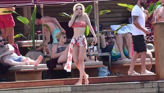 Ünlülerin tatil kareleri