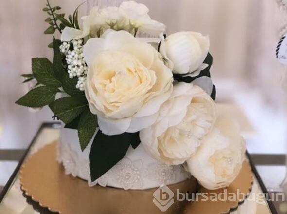 Güneşin Kızları dizisiyle ünlenen Miray Akay nişanlandı