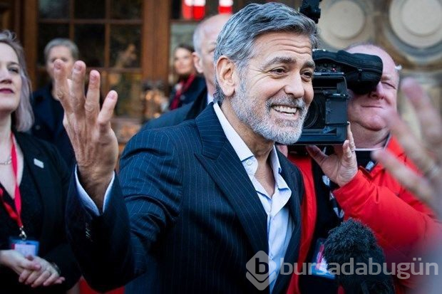 Kendilerini yıllarca George Clooney olarak tanıttılar