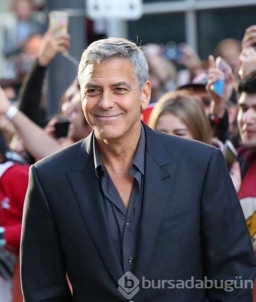 Kendilerini yıllarca George Clooney olarak tanıttılar