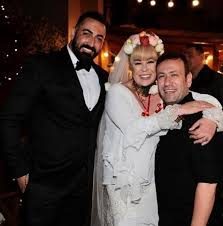Zerrin Özer boşanıyor